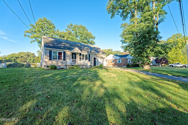 3rd image of 117 Sherman Street