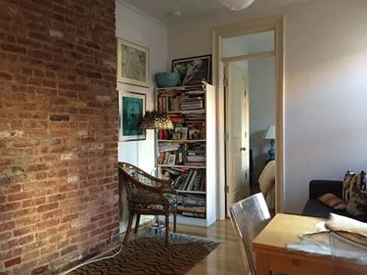 Rented by Veracity NYC LLC | media 13