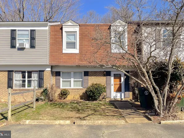 722 Caroline Dr, La Plata, MD 20646