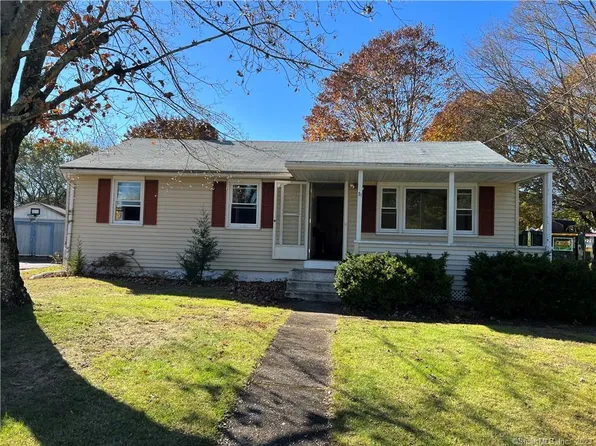 31 Circle Drive, Mansfield, CT 06250