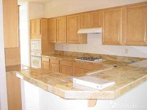 4th image of 1036 Harbor Town Cir