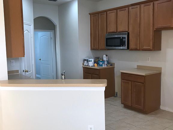 4th image of 1103 Pine Oak Trl