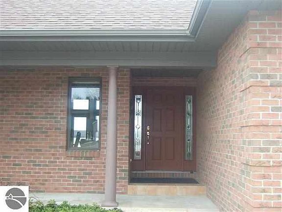 5th image of 999 NW Torch Lake Dr