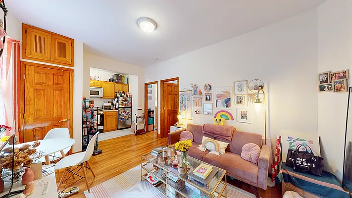 Rented by Oxford Property Group | media 4