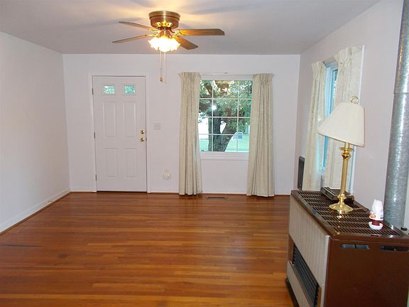 5th image of 504 Ann Ave