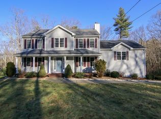 1237 Mendon Rd, Northbridge, MA 01534