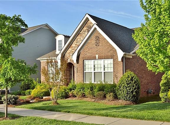 3rd image of 304 Tippecanoe Dr