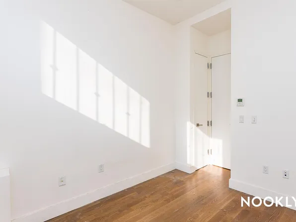 140 4th Avenue image 5 of 17