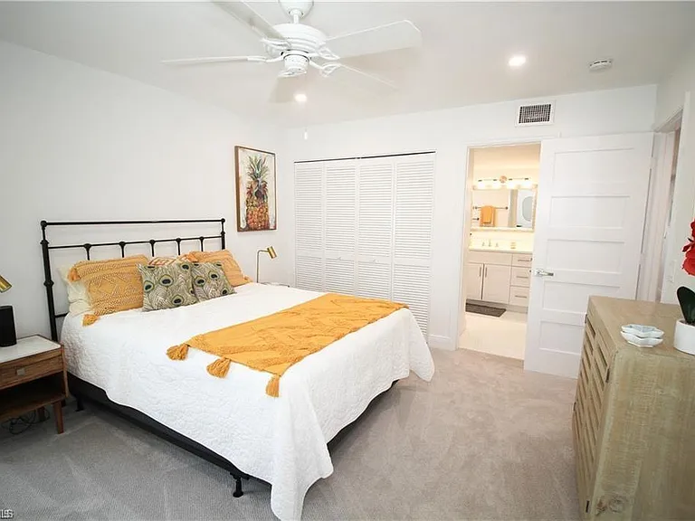 97 Georgetown Blvd #97 — Photo 19