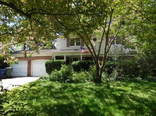 545 Woodsfield Dr, Columbus, OH 43214