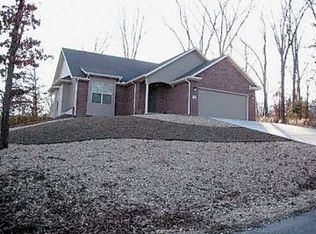 25 Rockhill Ln, Bella Vista, AR 72715