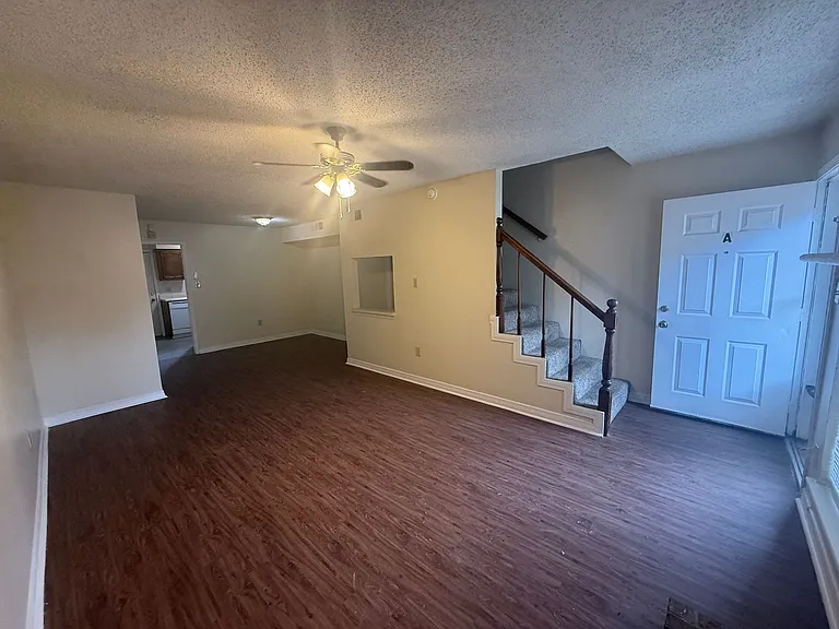 3033 Toulon Dr — Photo 9