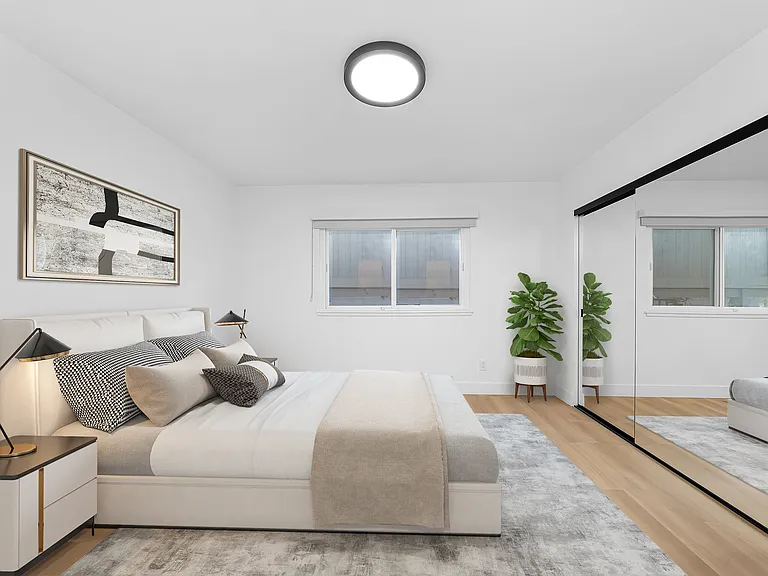 2256 Albatross St #4 — Photo 4