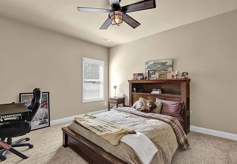 4960 Wilshire Xing — Photo 26