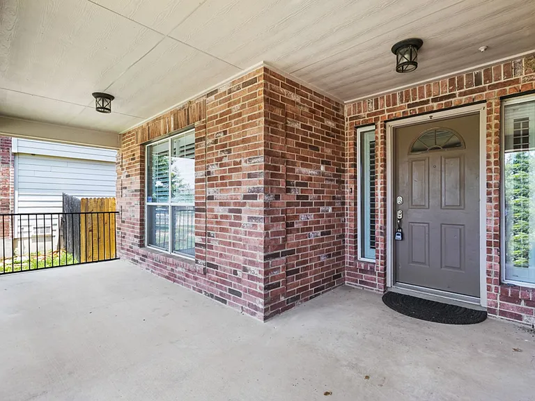 10315 Timber Country — Photo 3