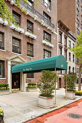 Sold by Sotheby's International Realty | media 12