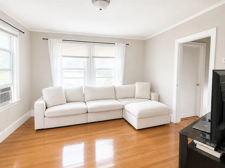 79 Hammond Ct #2 — Photo 6