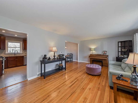 2nd image of 3S280 Juniper Ln