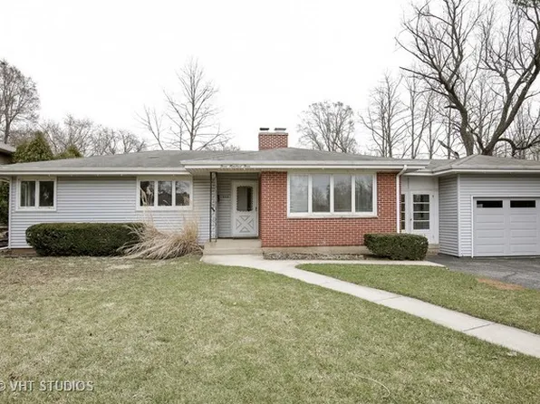 303 Glenice Pkwy, Fox River Grove, IL 60021