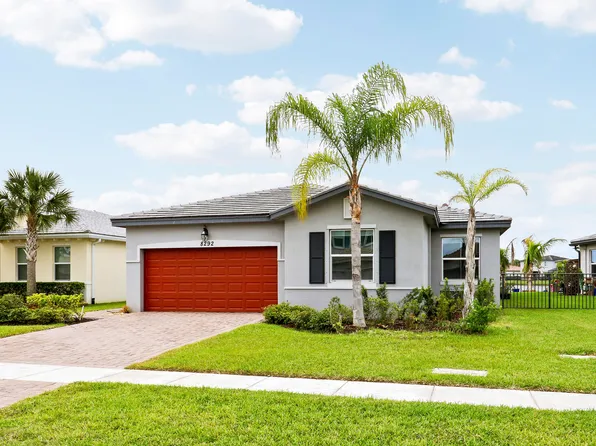 8292 NW Greenbank Cir, Port Saint Lucie, FL 34987