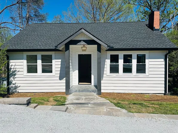 523 Harrison Ave, Franklin, NC 28734