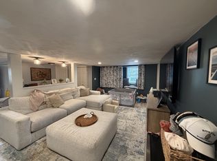 460 Pond St, Braintree, MA 02184