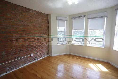 58 Queensberry St #16 Photo 1