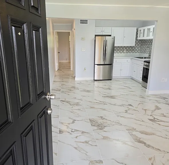 2500 Harn Blvd #E9 — Photo 2