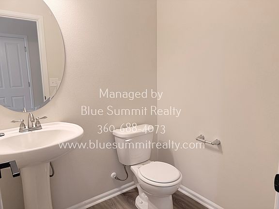 4th image of 16412 Greenbrier St SE