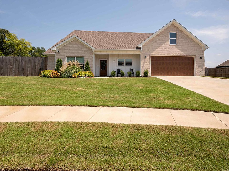 1st image of 2112 Sable Oaks Cir