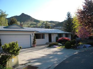 1513 Woodhaven Pl, Wenatchee, WA 98801