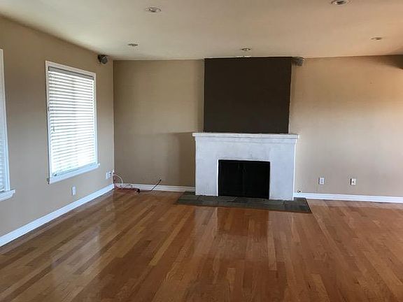 3rd image of 29161 Aloma Ave