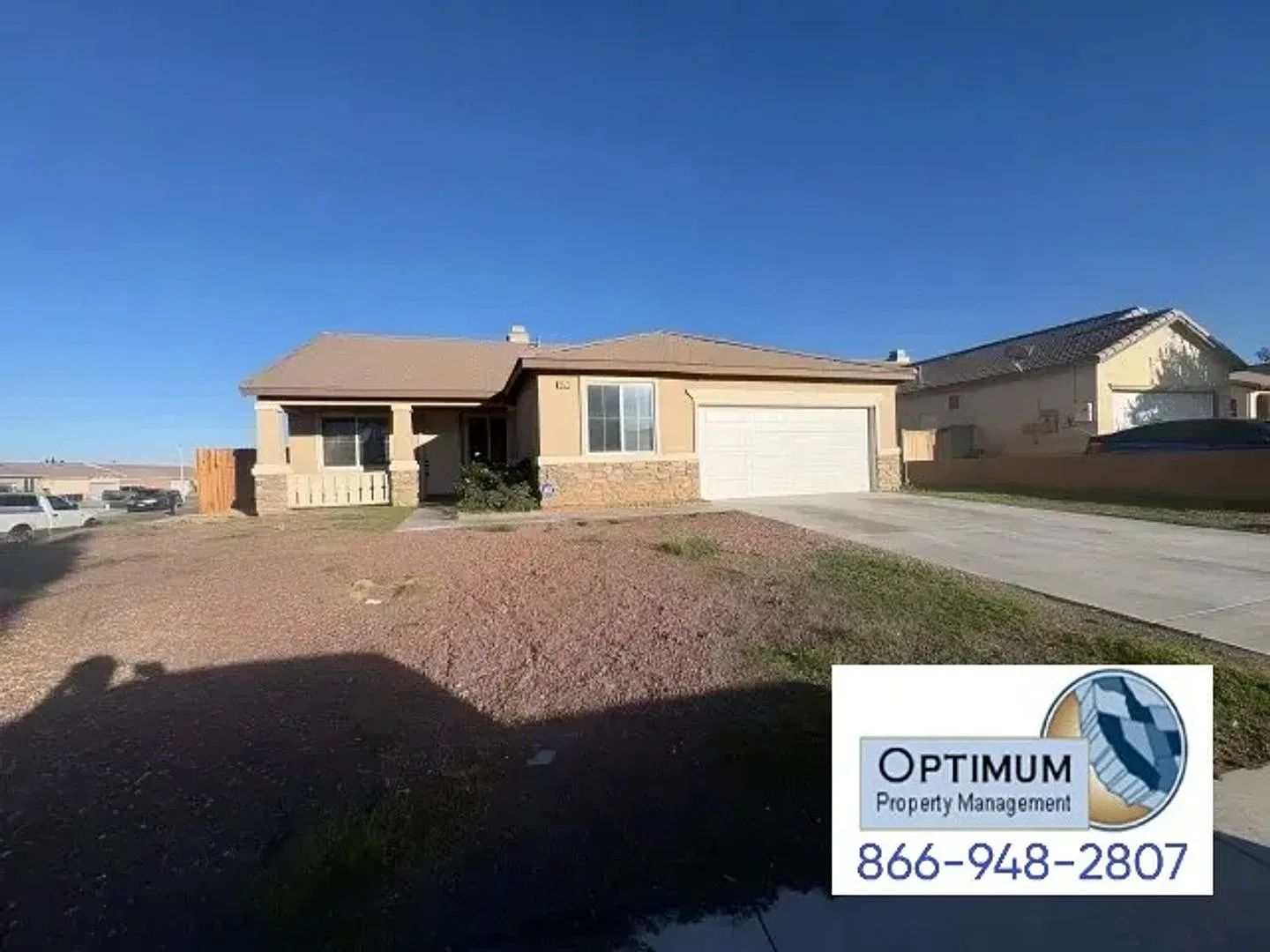 Beautifully Spacious 5-Bedroom, 2-Bathroom Home — Photo 1