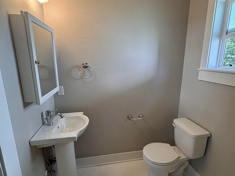 1035 SE 14th Ave #2 — Photo 19