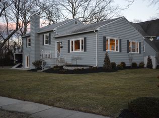 20 Wickapecko Dr, Interlaken, NJ 07712