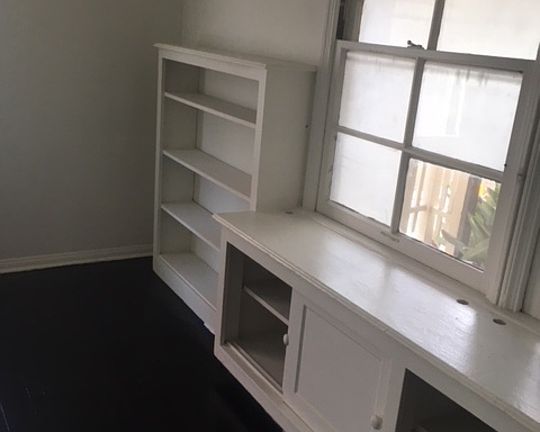 2nd image of 836 N Formosa Ave