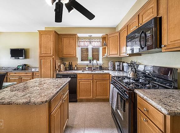 5th image of 5623 S Parkside Ave