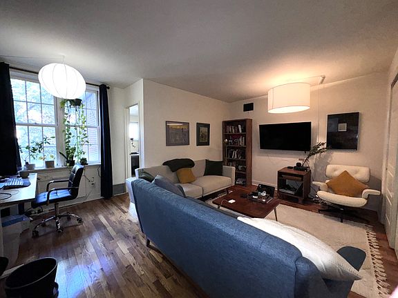 4th image of 53 W 85th St #6