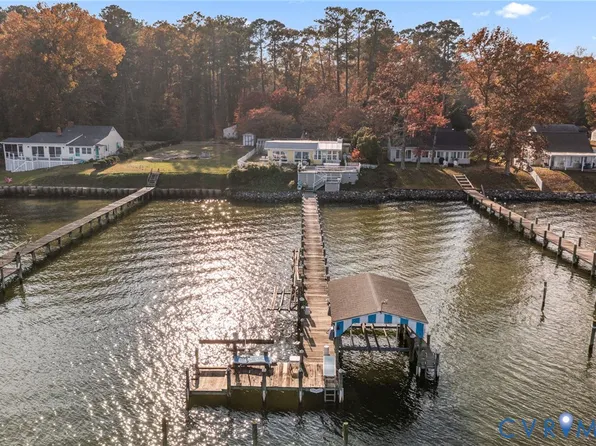 90 Deep Harbor Ln, Lancaster, VA 22503