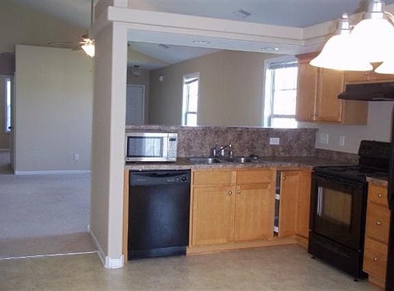 4th image of 3325 Sweet Clover Ln