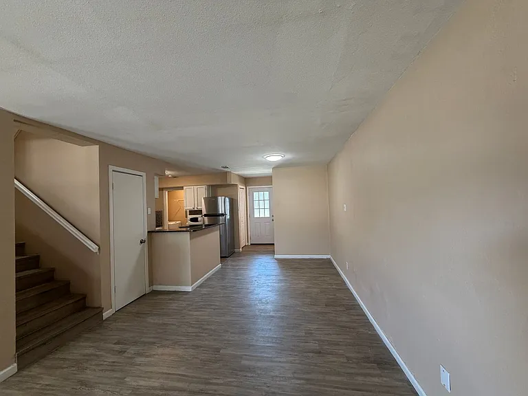 4226 Walnut Hills Dr #4 — Photo 5