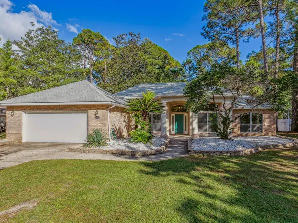 209 Yacht Club Dr, Niceville, FL 32578