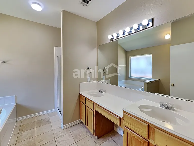 737 Oak Dale Ave — Photo 14