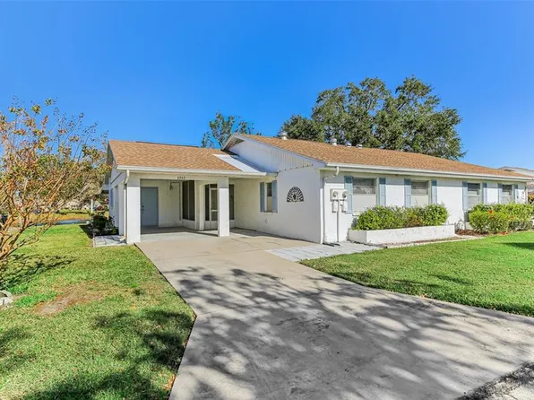 2243 Greenwich Dr, Sun City Center, FL 33573