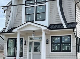 12 E California Ave, Brant Beach, NJ 08008