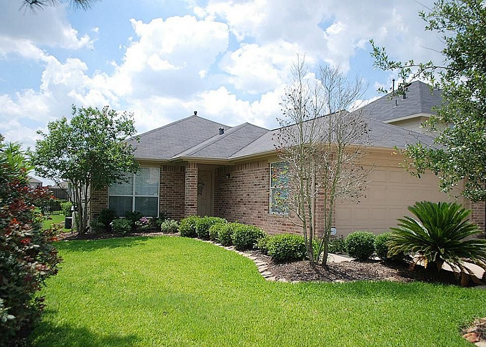 Beautiful single story in Meadow Hill Run