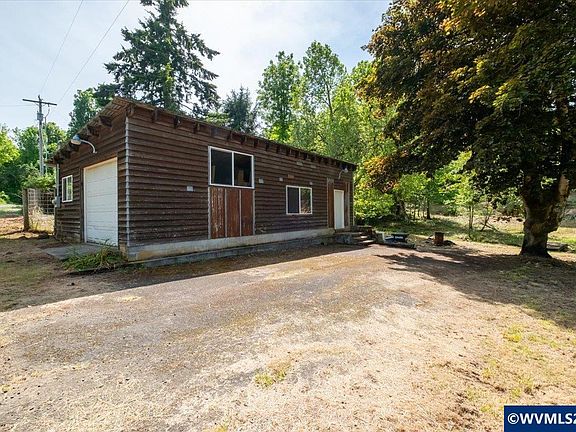 2nd image of 3835 Edison Rd NE