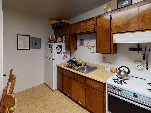 4th image of 176 Stenner St APT F