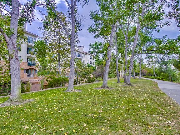 3rd image of 680 Camino De La Reina #2205