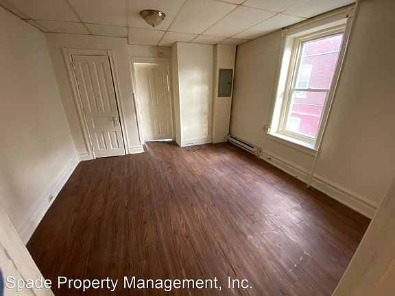 3rd image of 704 S 5th St Floor 2